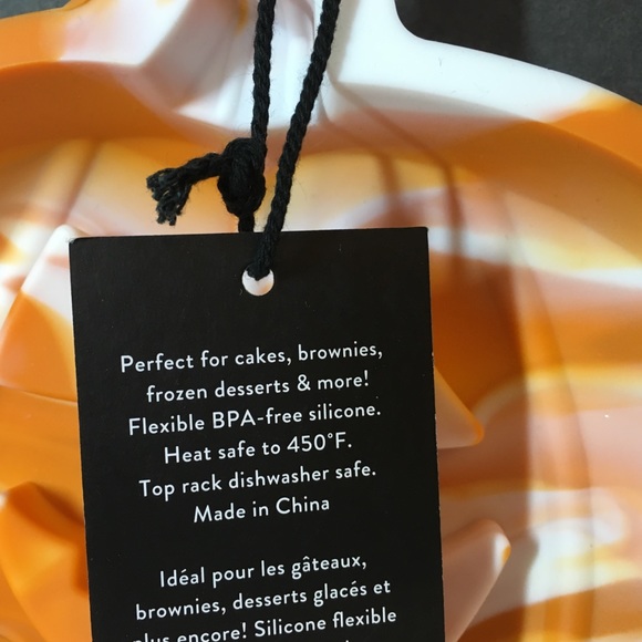 Halloween 3 JOL Pumpkins Silicone Baking Mold Orange White Marble - Picture 2 of 7